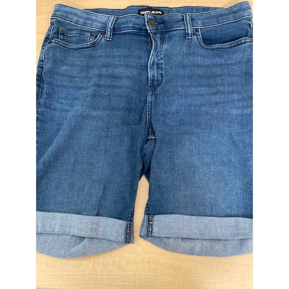 DKNY Jeans Womens Size 14 Medium Wash Cuffed Denim Shorts Blue Five Pocket